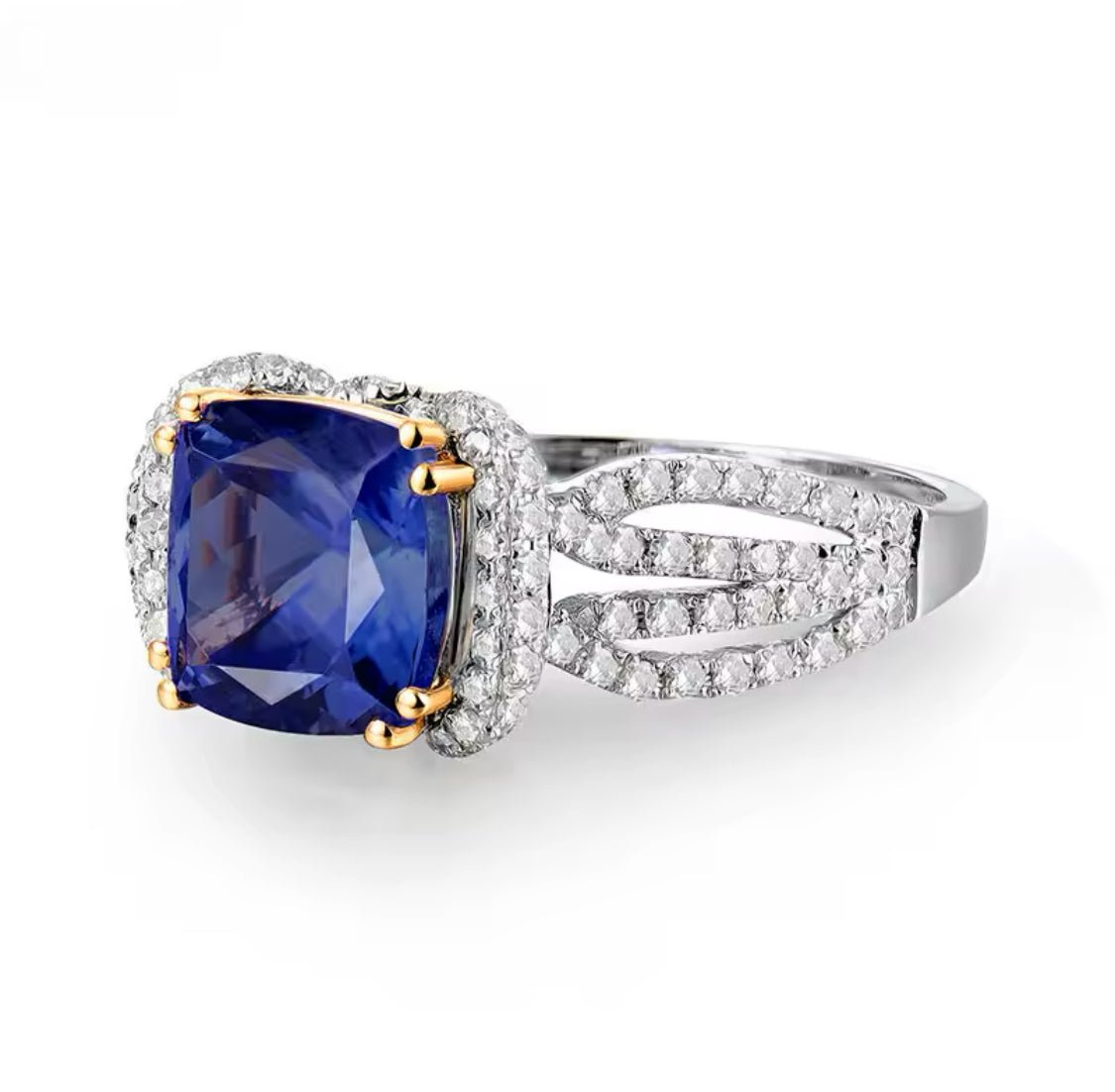 18Kt White Gold 2.77 ct Tanzanite Ring with Diamonds