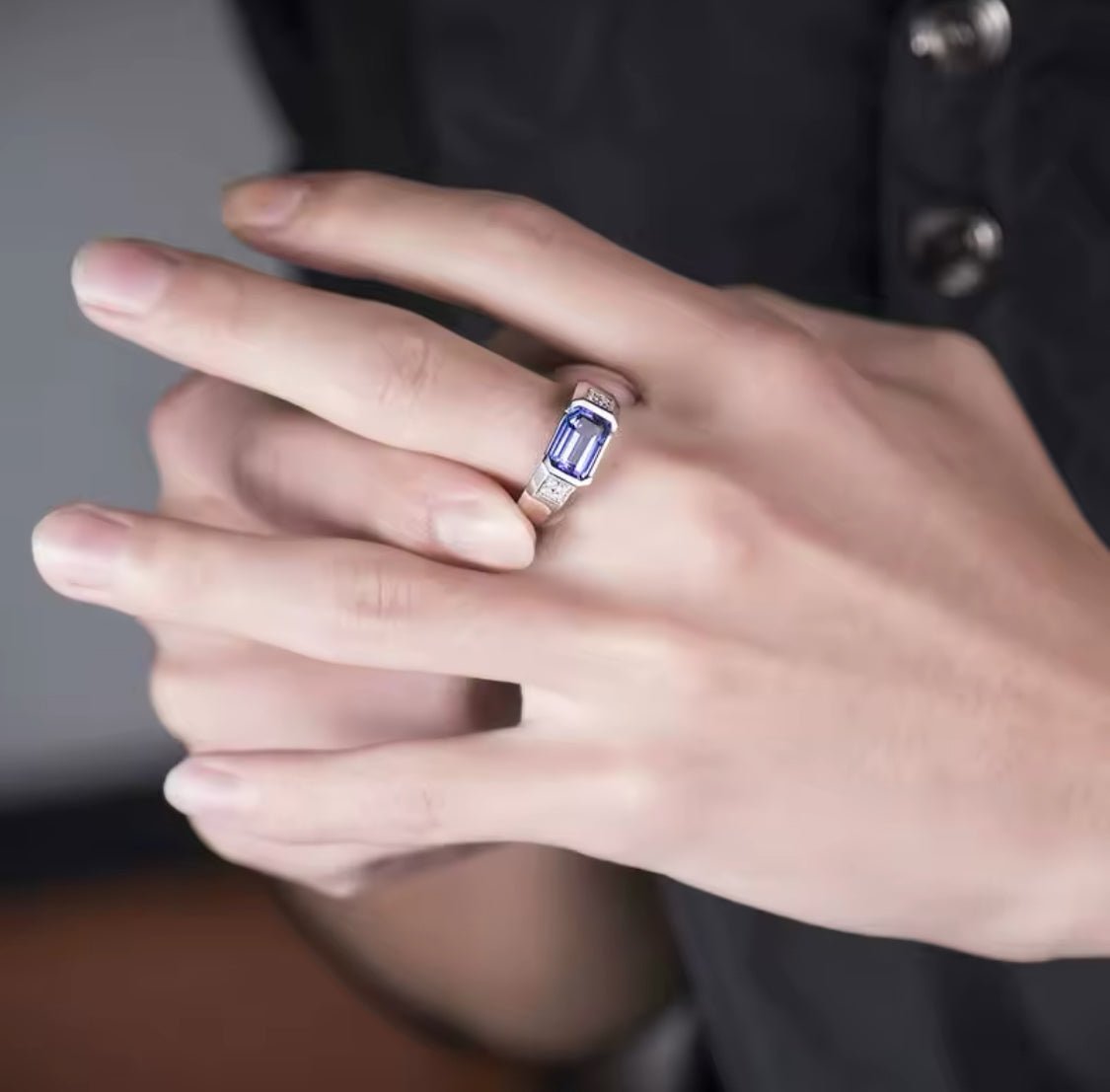 18Kt White Gold 3.19 ct Tanzanite Ring with Diamonds (Men)