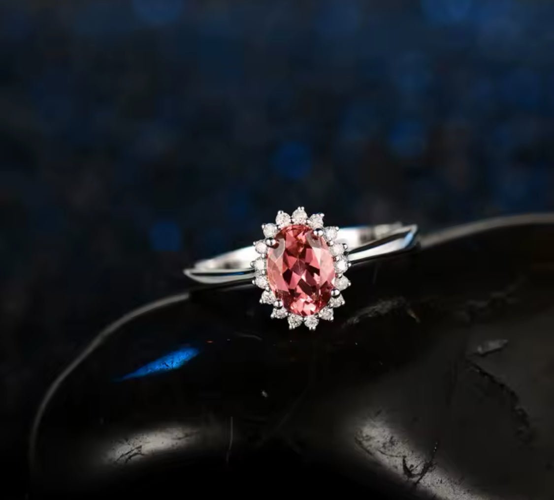 18kt White Gold Diamond 0.82 ct Tourmaline Ring