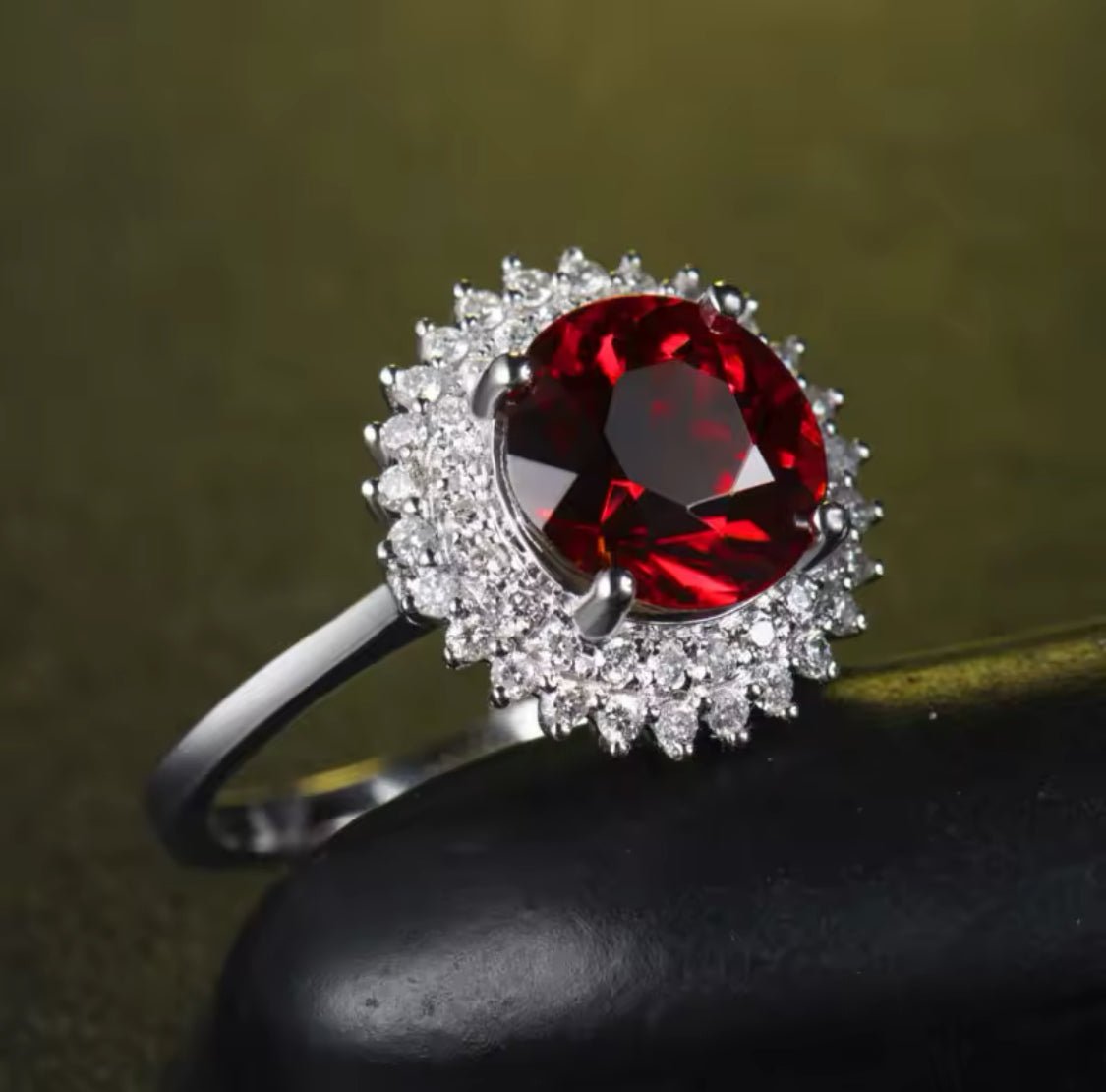 18Kt White Gold Diamond 3.20 ct Ruby Ring