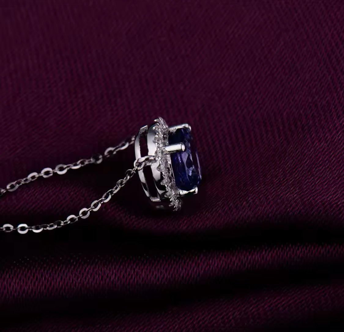 18Kt White Gold Diamonds 1.86 ct Tanzanite Pendant with Chain