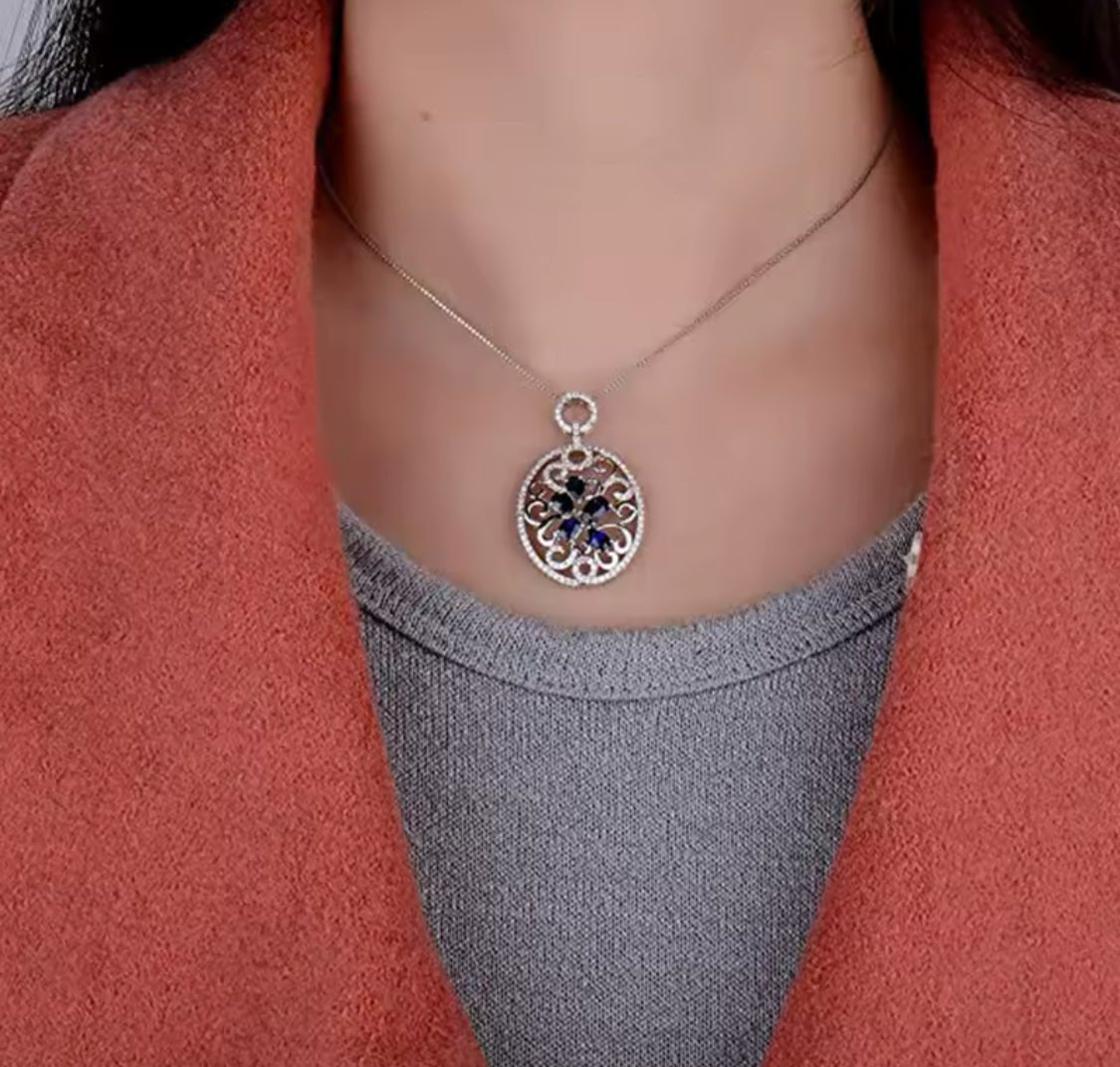 18Kt White Gold Diamonds 2.45 ct Sapphire Pendant