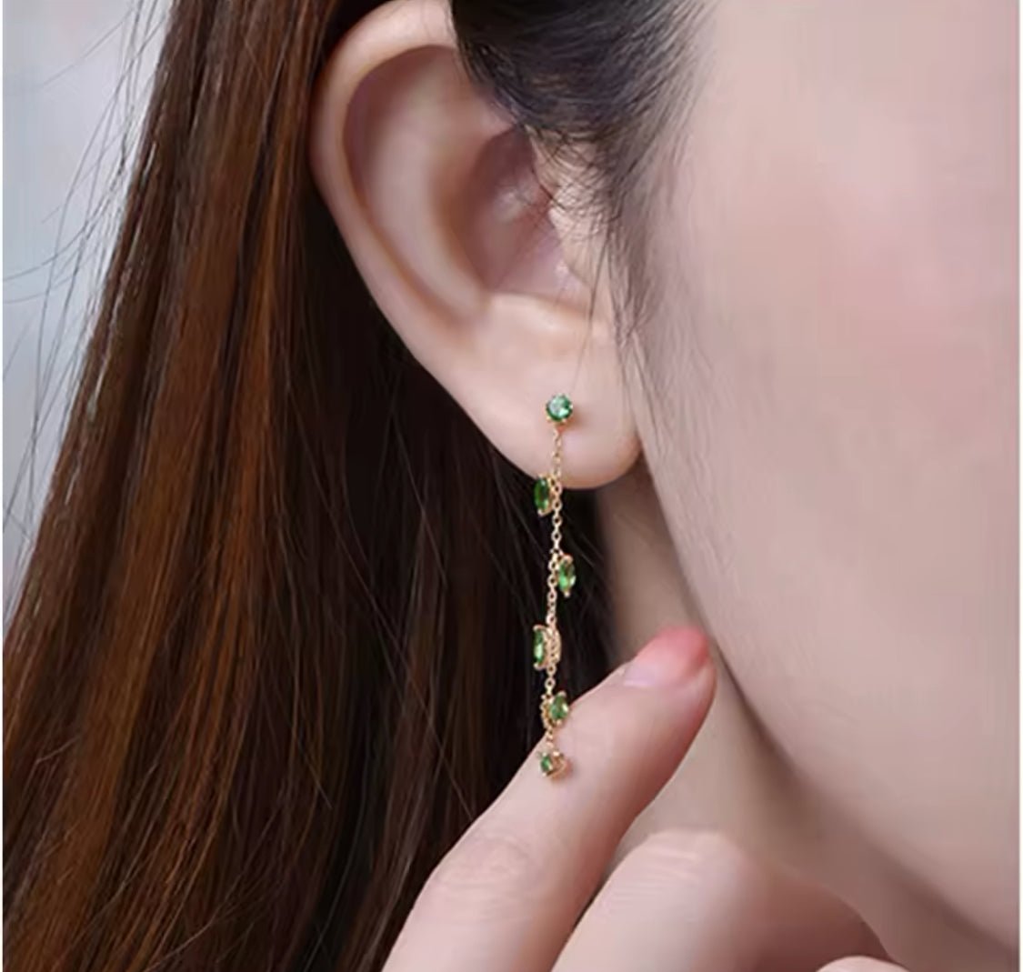 18Kt Yellow Gold 1.10 ct Tsavorite Earrings