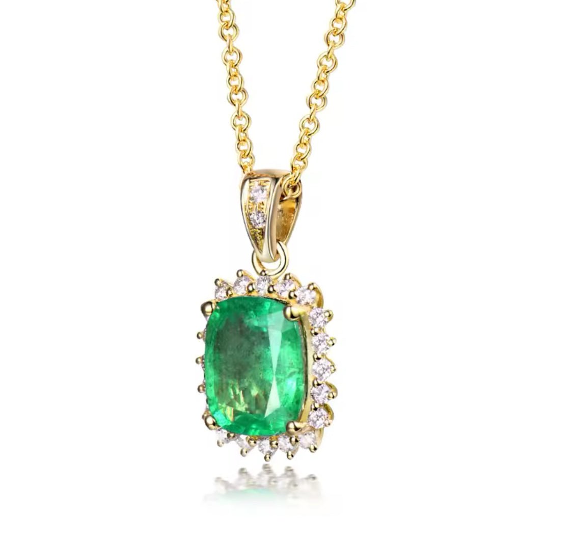 18Kt Yellow Gold Diamond & 1.50 ct Emerald Pendant