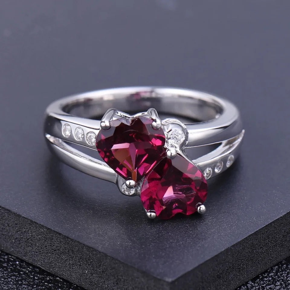 Silver ring with natural garnet