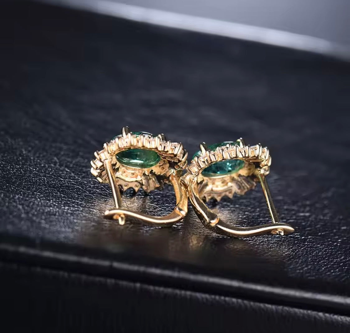 18Kt Yellow Gold Diamond 1.48 ct Emerald Stud Earrings
