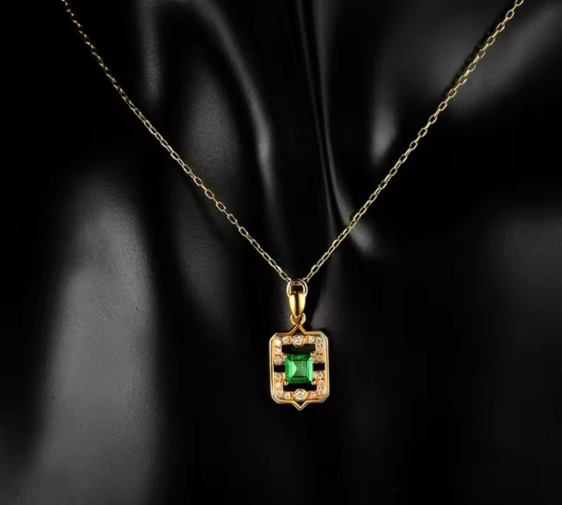 18Kt Yellow Gold Diamond & 0.34 ct Emerald Pendant