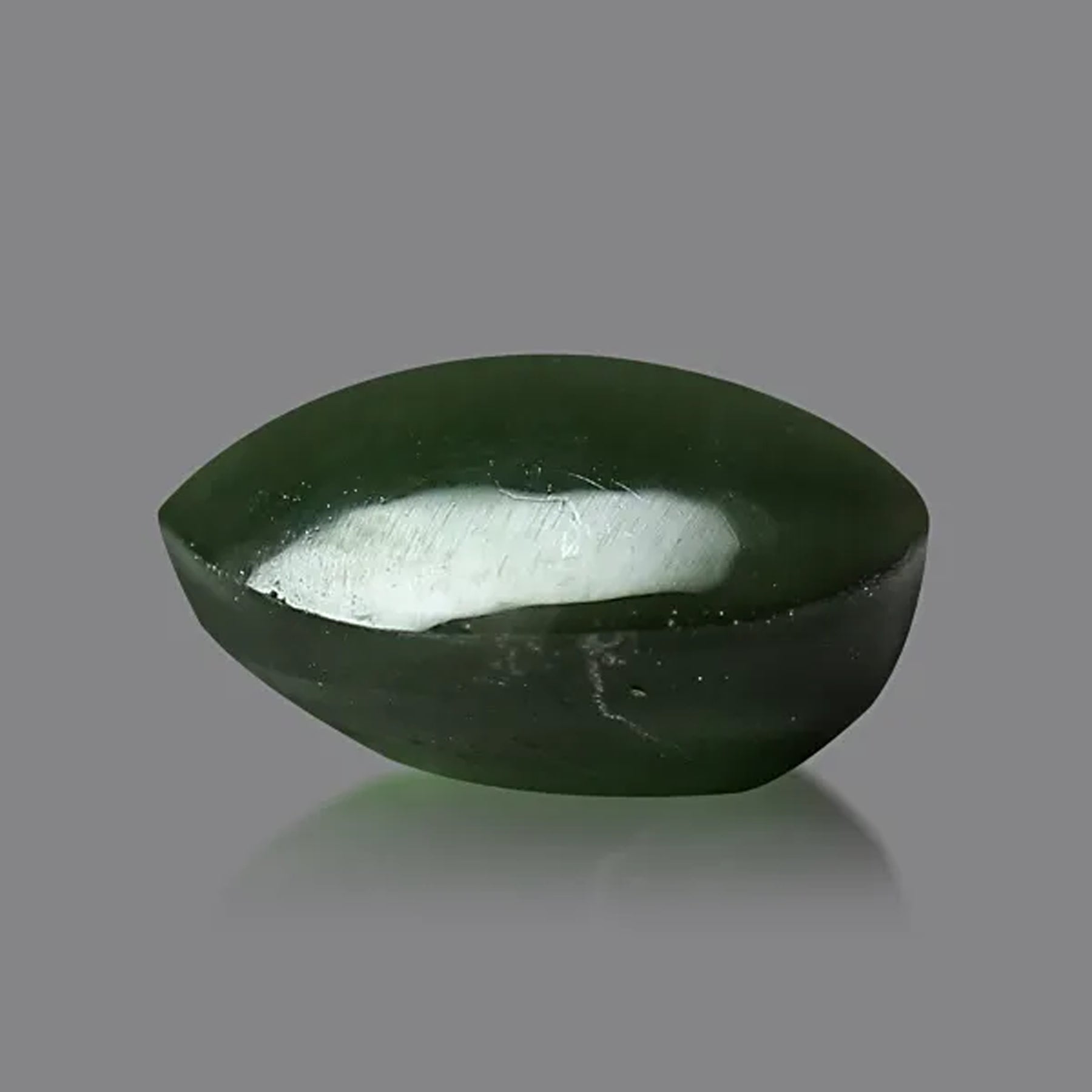 Natural alexandrite, deep green / brownish red, oval cut, 0.97 ct, loose gemstone.