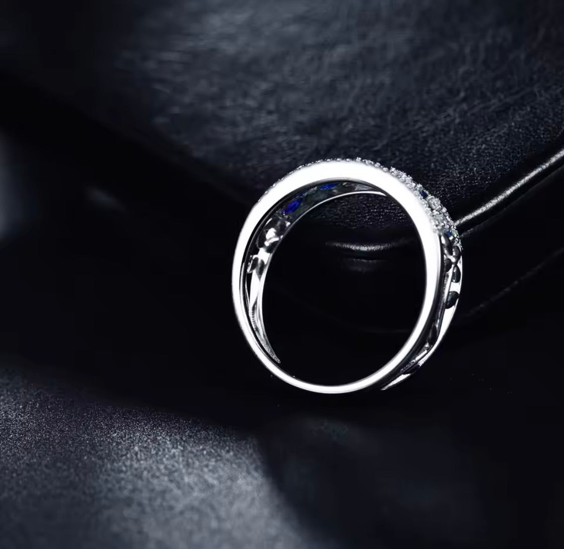 14K white gold blue sapphire diamond ring, 1.88 carat natural untreated sapphires, oval cut, SI diamond accents, luxury unisex jewelry