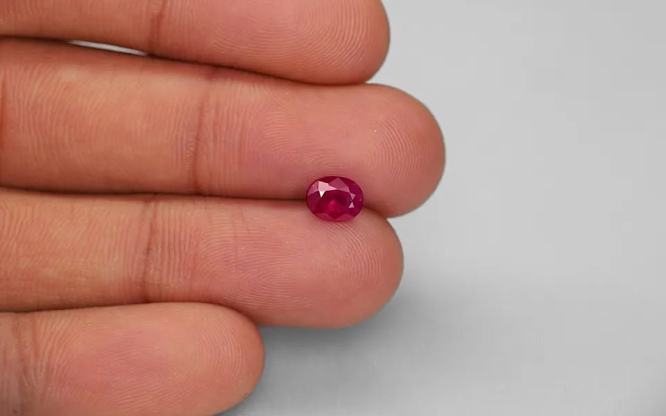 Burmese Ruby 0.92 ct – Oval Cut, Purplish Red, Heated, IGI Certified