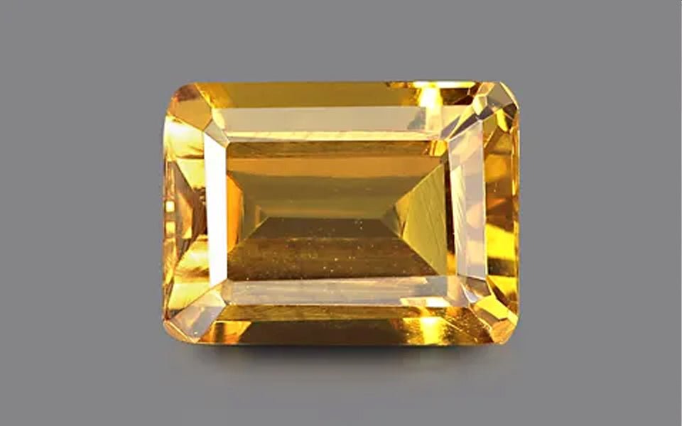 Natural untreated citrine, yellow, emerald cut, 2.82 ct, loose gemstone.