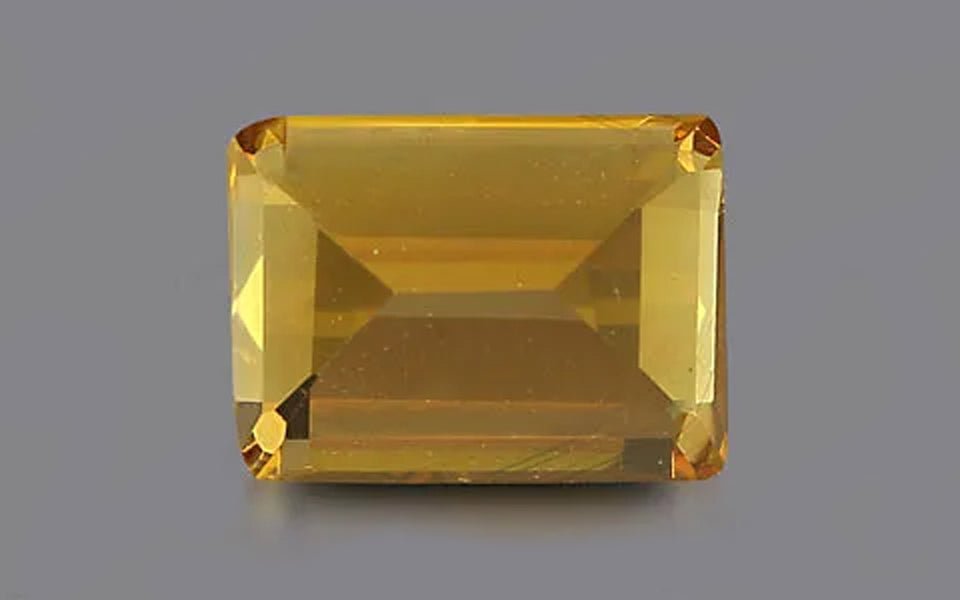 Natural untreated citrine, yellow, emerald cut, 2.82 ct, loose gemstone, view 4.