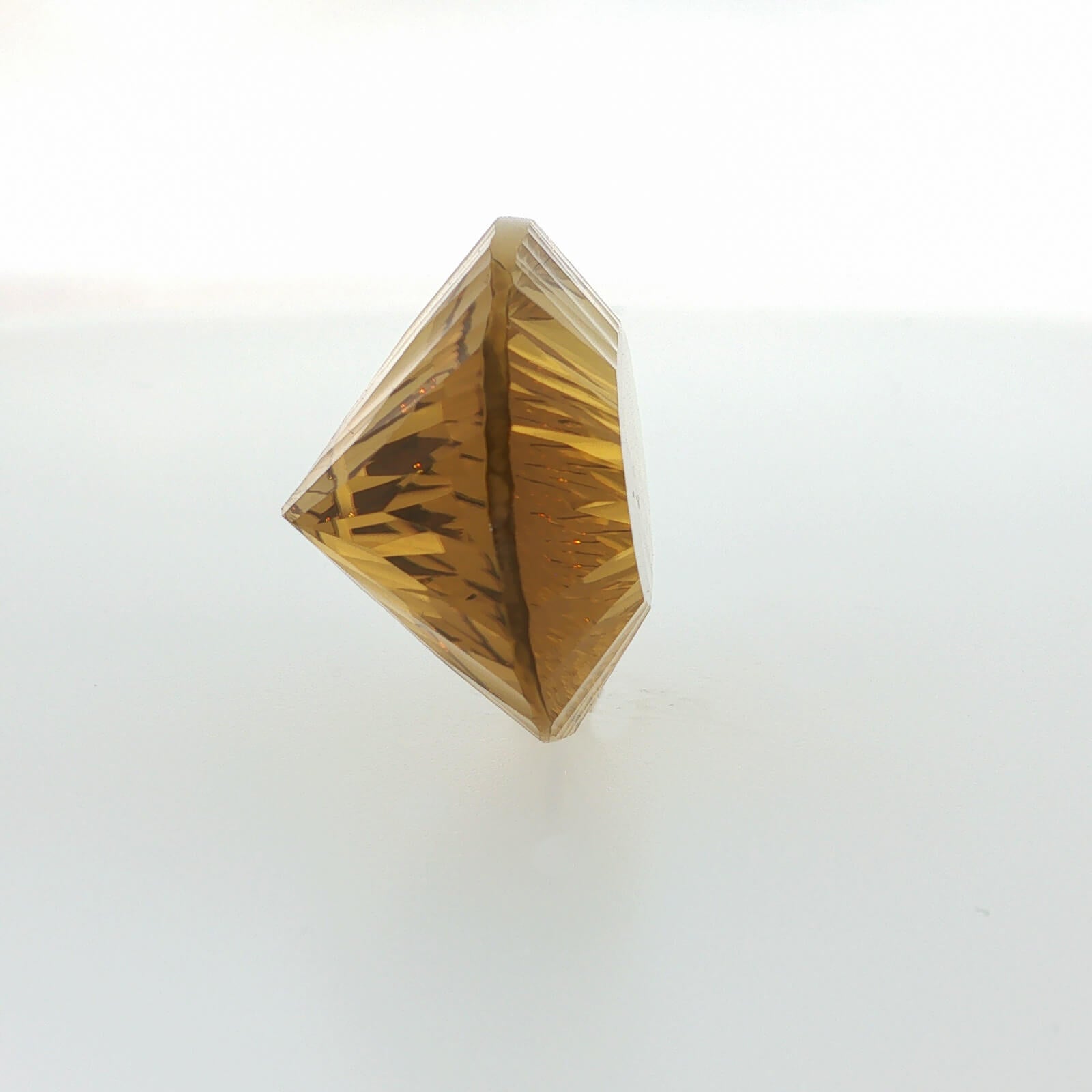 Natural citrine, oval cut, 88.94 ct, loose gemstone, view 4.