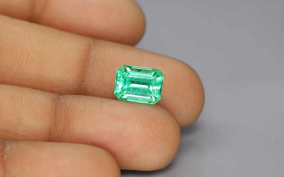 Colombia Emerald - 3.41 ct