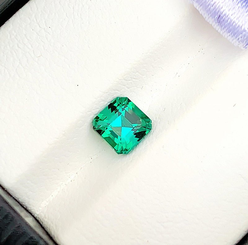 Green Tourmaline - 1.05 ct