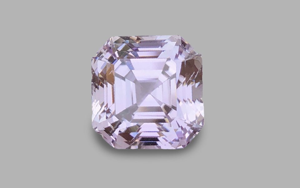 Kunzite 32.40 ct – Light Pink, Asscher Cut