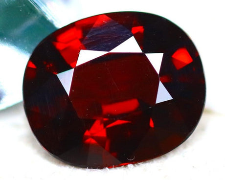 Natural Almandine Garnet 4.72 ct – Oval Cut, Untreated