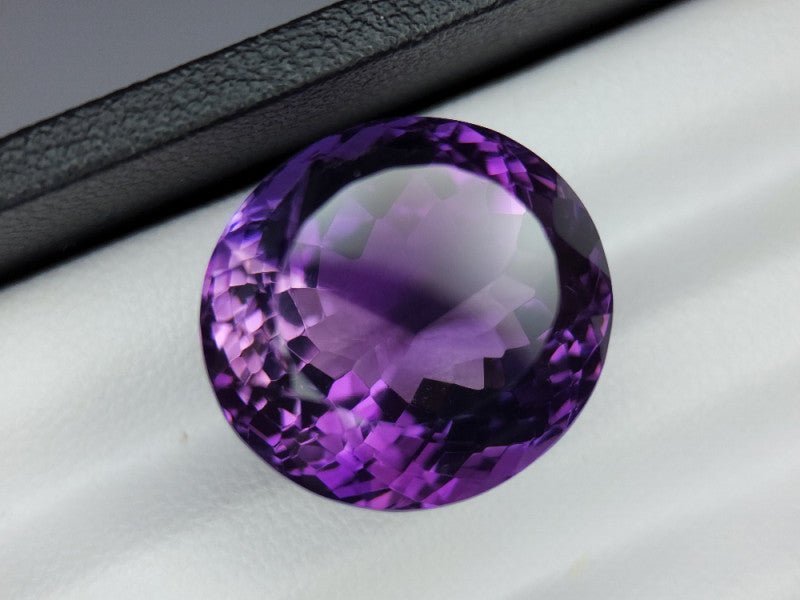Natural Amethyst 26.79 ct – Purple, Round Cut, Untreated