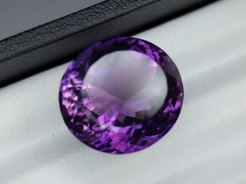 Natural Amethyst 26.79 ct – Purple, Round Cut, Untreated