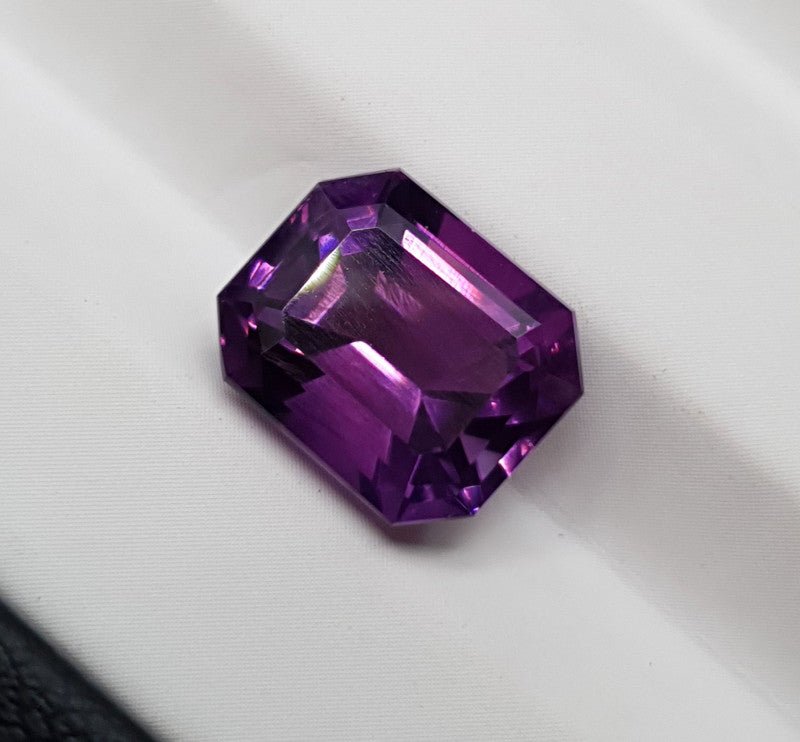 Natural Amethyst 6.40 ct – Purple, Octagonal Cut, Untreated