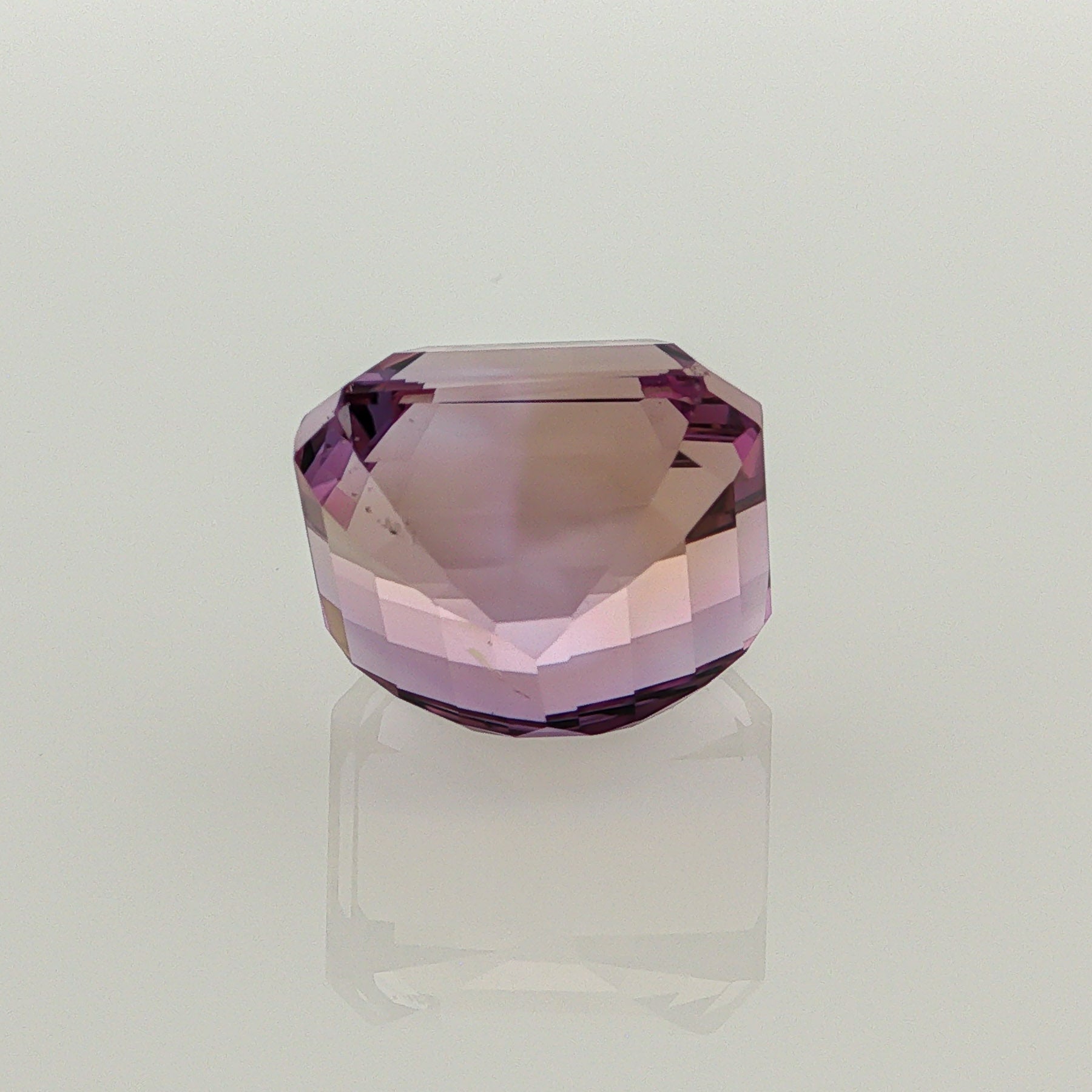 Natural ametrine, light purple / light yellow, octagon cut, 12.17 ct, loose gemstone, view 3.