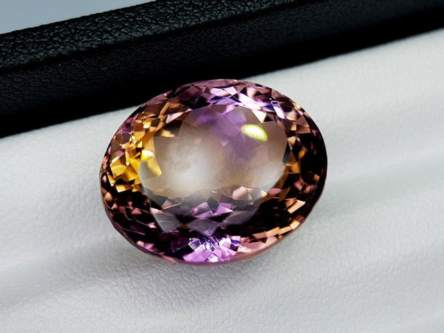 Natural Ametrine 19.55 ct – Purple - Yellow, Oval Cut, Untreated, Bolivia