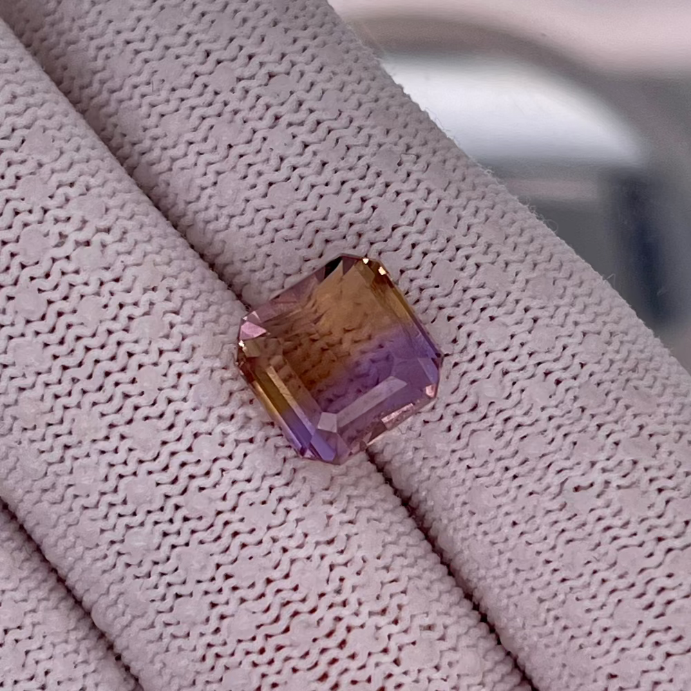 Natural Ametrine 6.32 carats, octagonal cut, purple and yellow bi-color gemstone, untreated