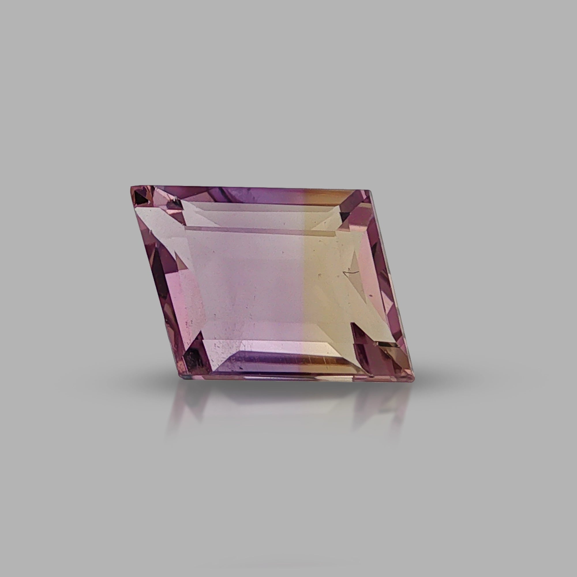 Natural ametrine, bicolor - purple / yellow, fancy cut, 6.55 ct, loose gemstone.