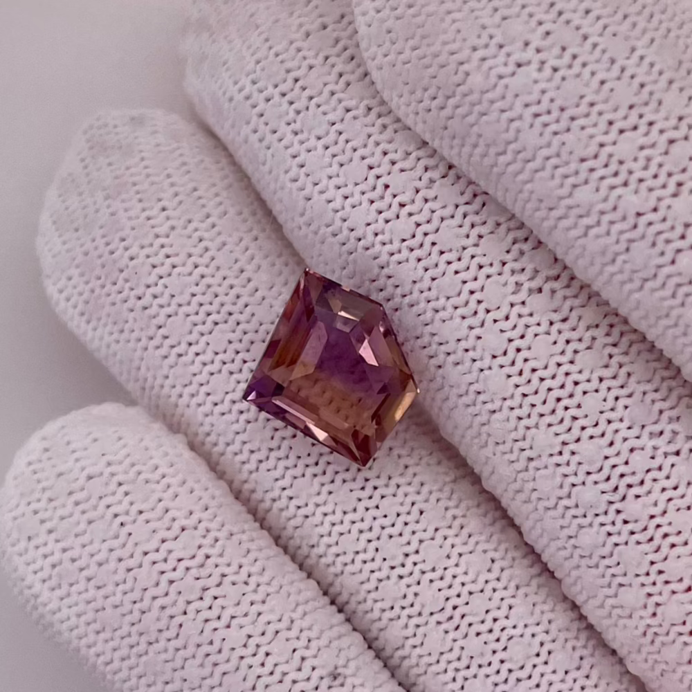 Natural Ametrine 7.27 carats, kite cut, purple and yellow bi-color gemstone, untreated