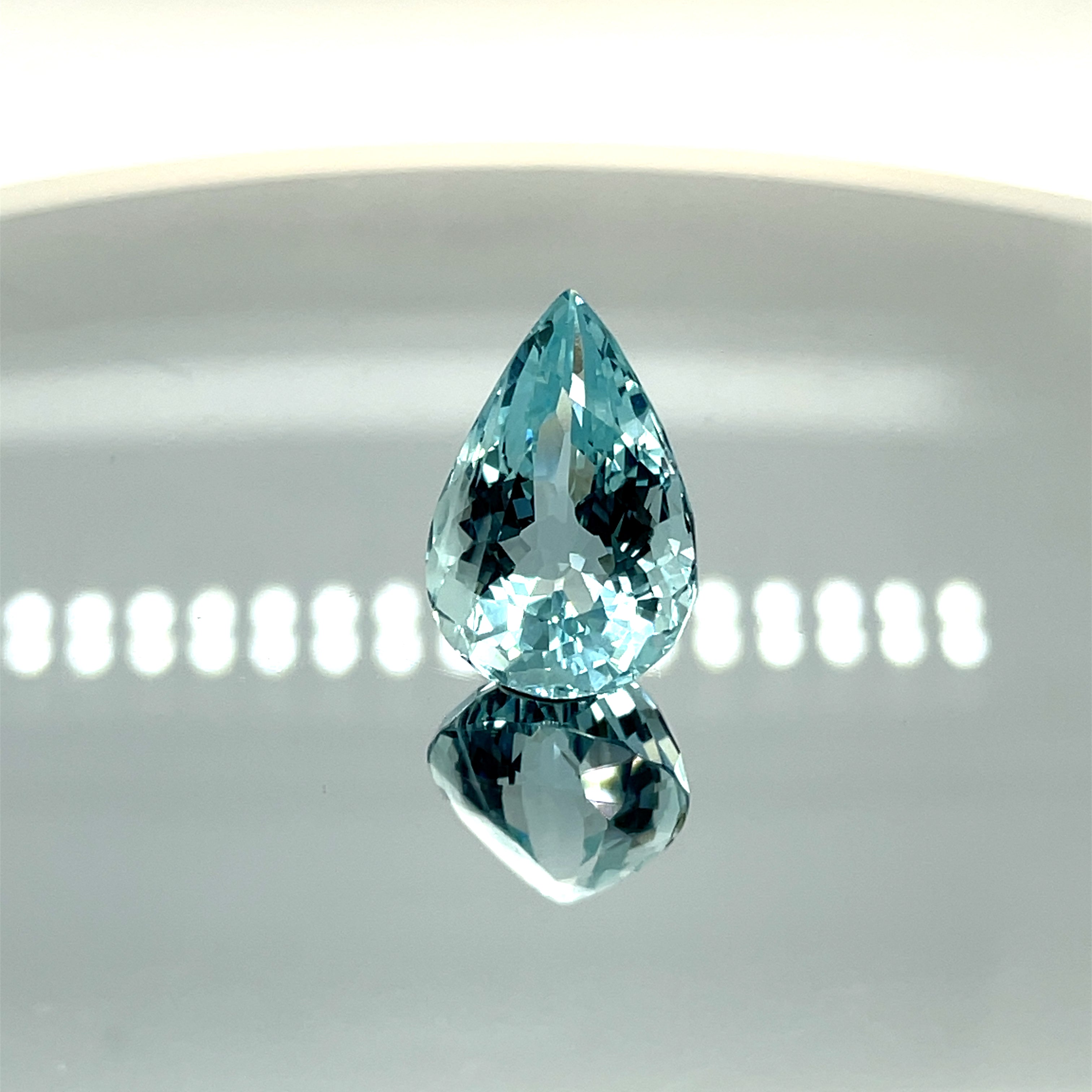 Natural Aquamarine Gemstones – Blue Beryl | SOSNA Gems