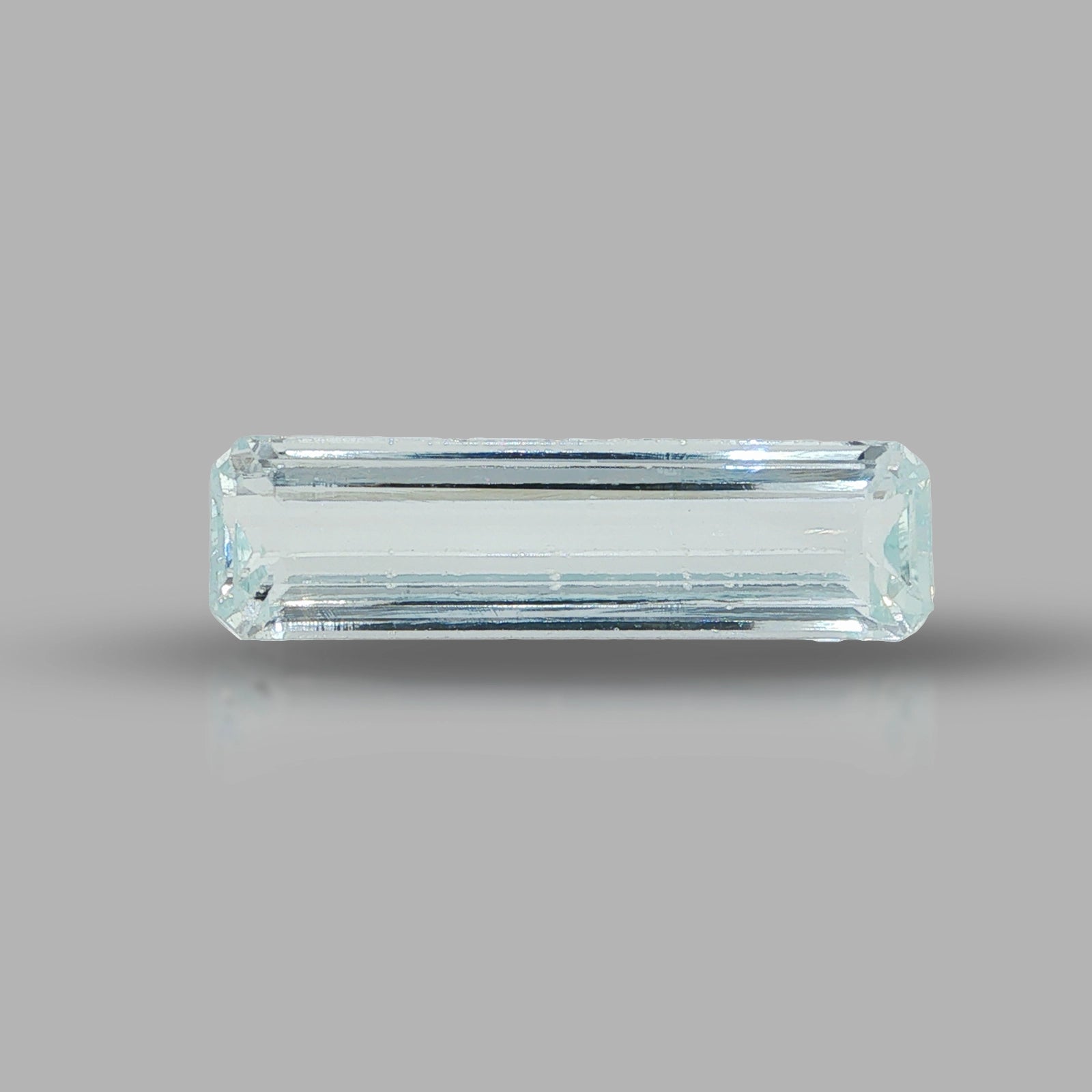 5.84 ct Aquamarine baguette cut eye clean loose gemstone