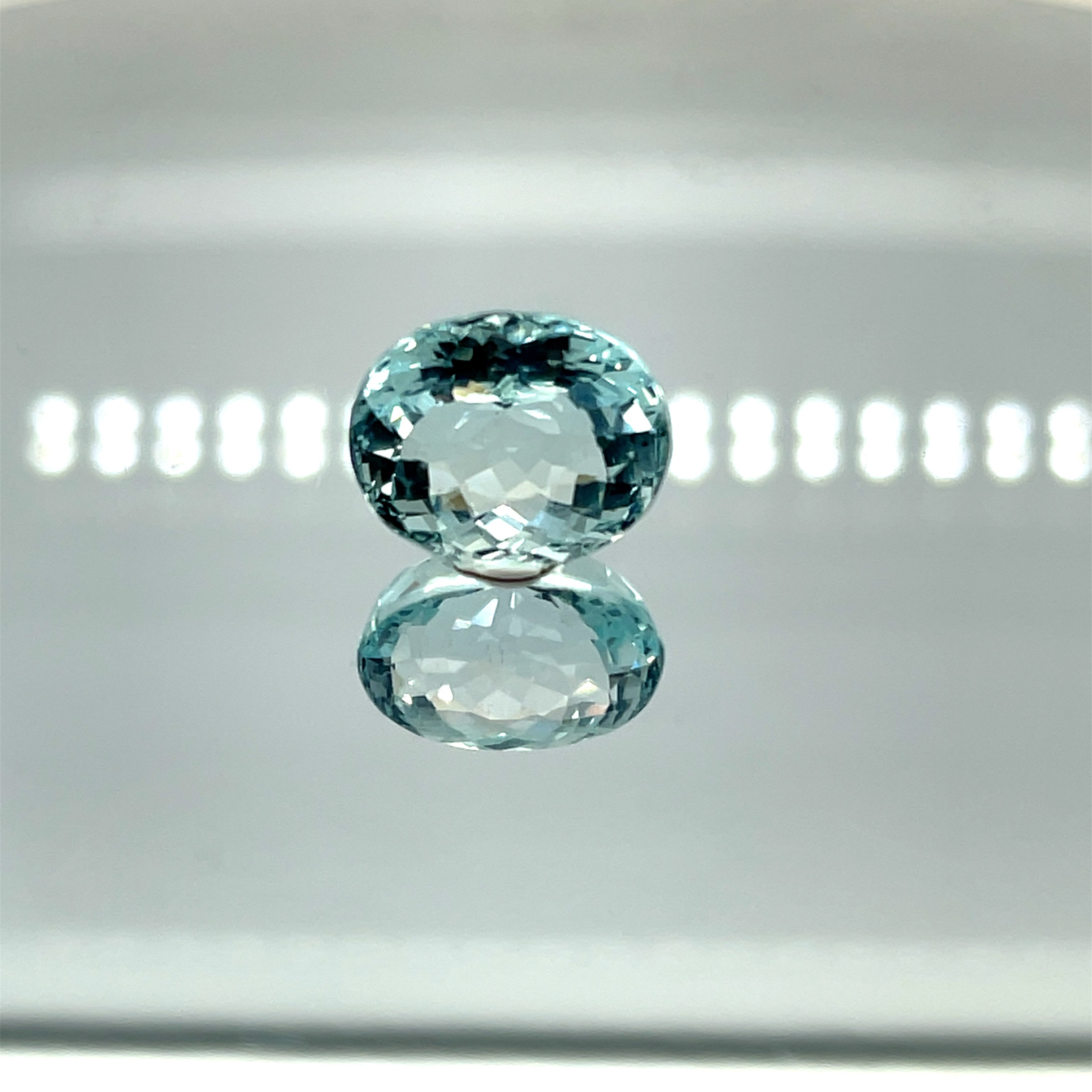 Natural Aquamarine 7.75 ct – Oval Cut, Untreated