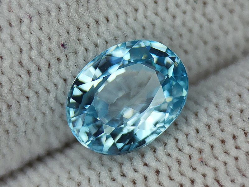 Natural Blue Zircon 3.14 ct – Oval Cut, Heated