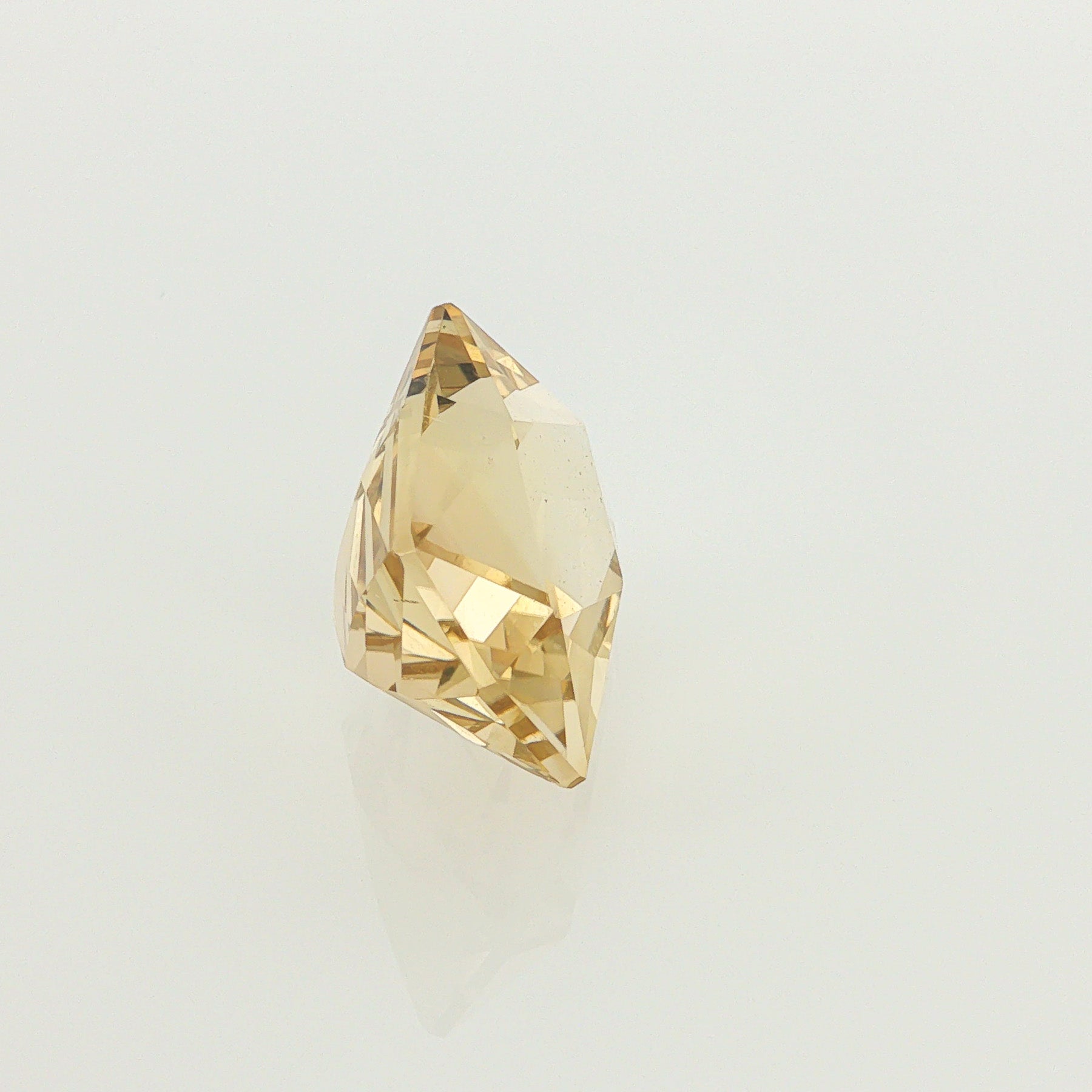 Natural untreated citrine, cushion cut, 10 ct, loose gemstone, view 4.