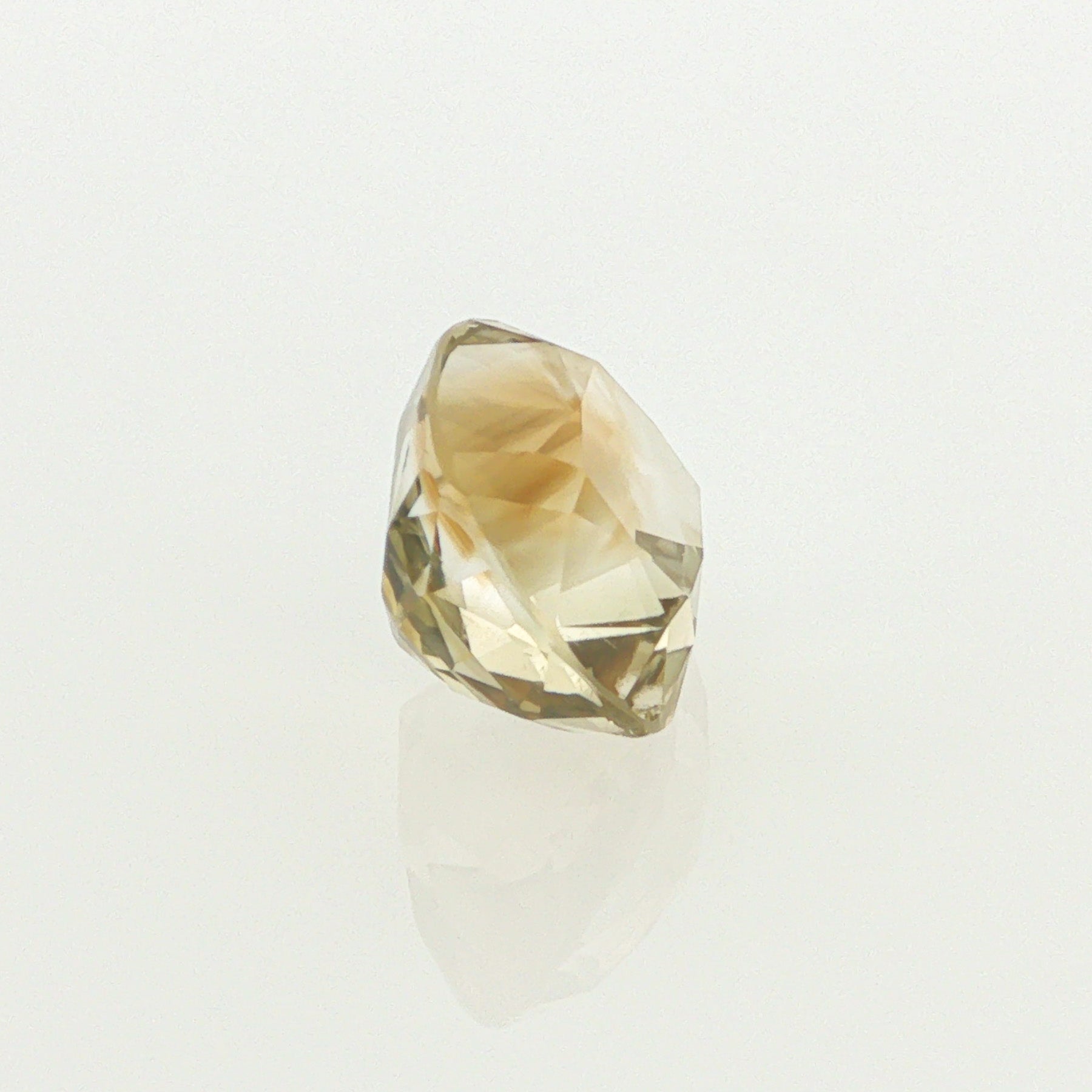 Natural citrine, greenish yellow, cushion cut, 5.49 ct, loose gemstone, view 4.
