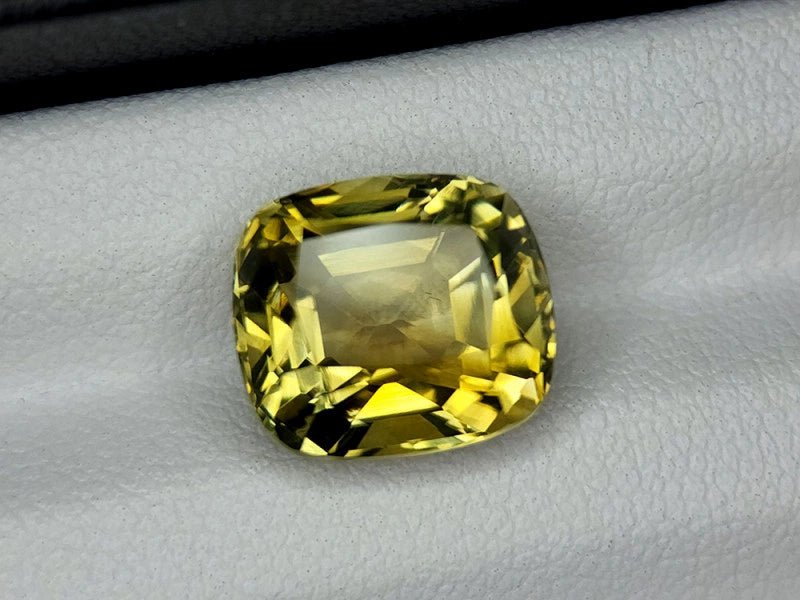 Natural Citrine 5.65 ct – Cushion Cut, Yellow - Green, Untreated
