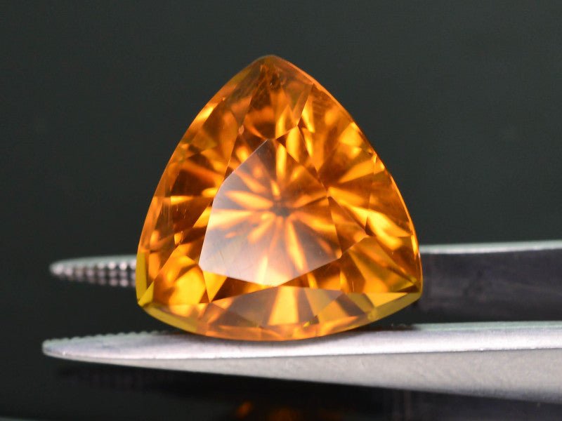 Natural Citrine 8.30 ct – Trillion Cut, Heated