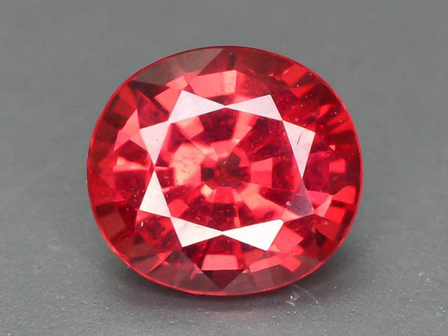 Natural Garnet 1.10 ct – Round Cut, Untreated, Pinkish Red