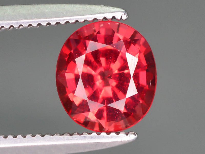 Natural Garnet 1.10 ct – Round Cut, Untreated, Pinkish Red