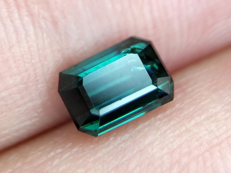 Natural Green Tourmaline 1.58 ct – Square Cut, Untreated