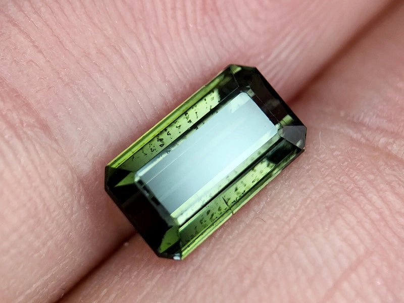 Natural Green Tourmaline 2.16 ct – Square Cut, Untreated (Kopie)