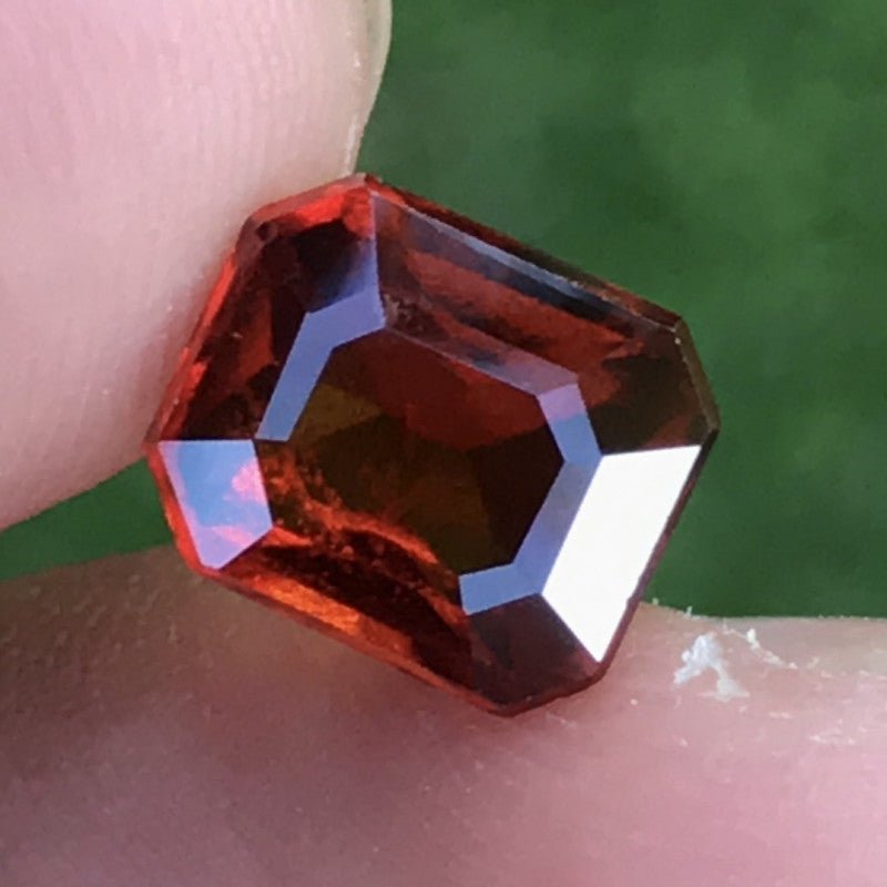 Natural Hessonite Garnet 2.31 ct – Octagonal Cut, Untreated
