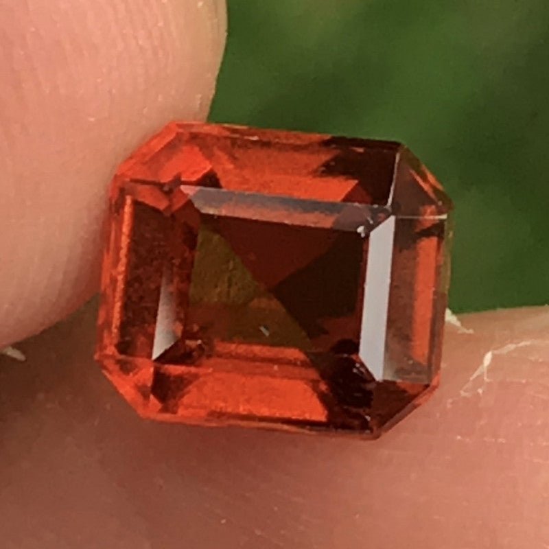 Natural Hessonite Garnet 2.70 ct – Octagonal Cut, Untreated