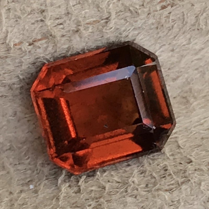 Natural Hessonite Garnet 2.70 ct – Octagonal Cut, Untreated