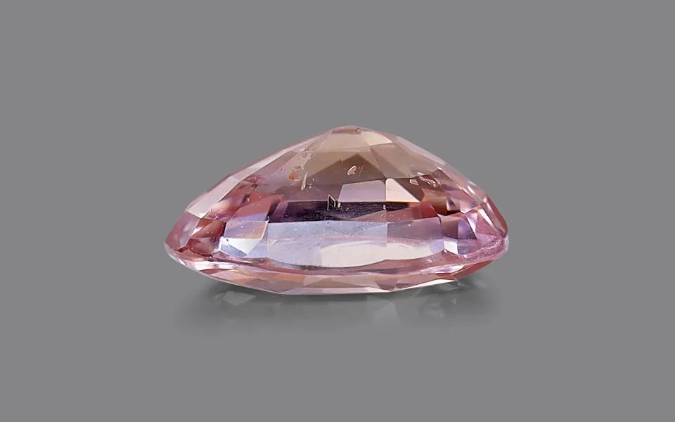 Natural sapphire, padparadscha, oval cut, 1.13 ct, loose gemstone, view 2.