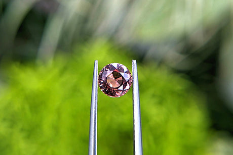 Natural Padparadscha Sapphire 1.07 ct – Round Cut, Untreated, Certified