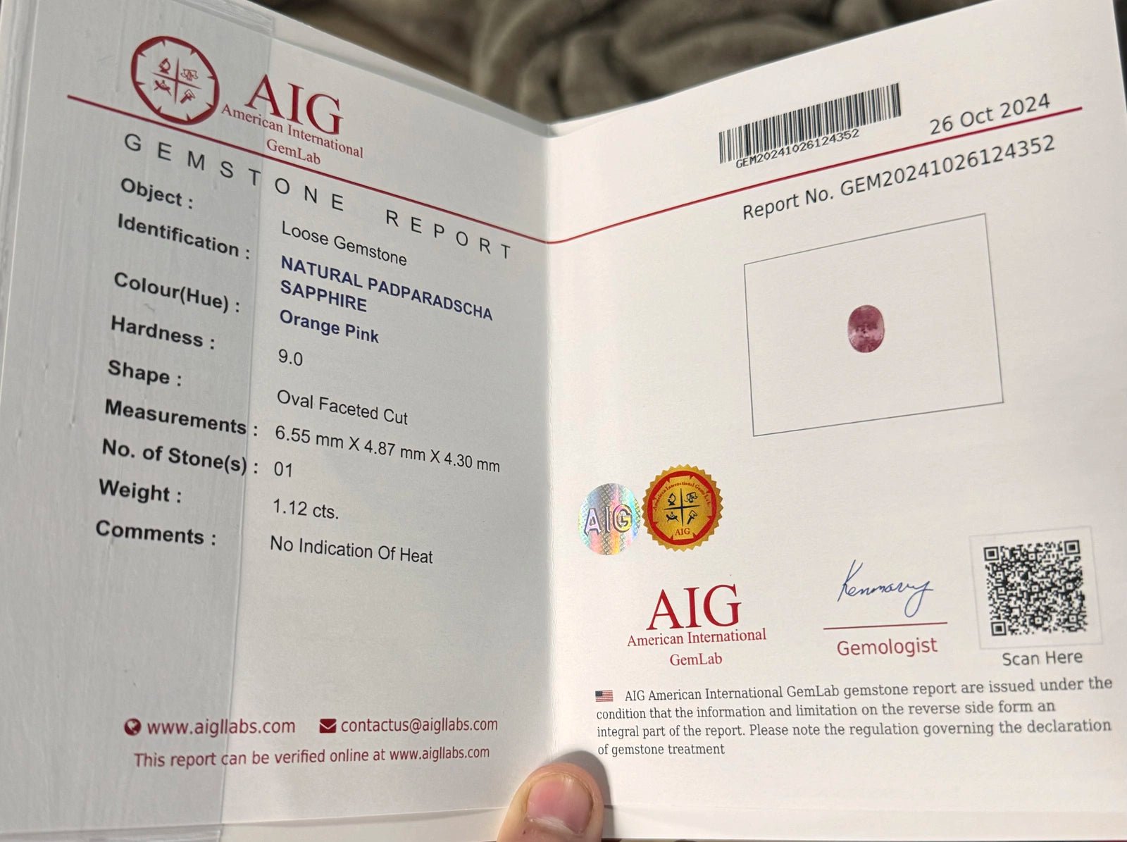 Natural Padparadscha Sapphire 1.12 ct – Oval Cut, Untreated, AIG Certified