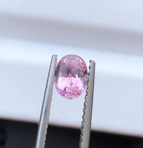 Natural Padparadscha Sapphire 1.12 ct – Oval Cut, Untreated, AIG Certified