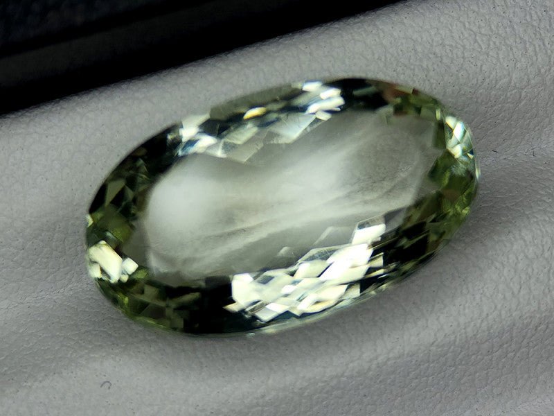 Natural Prasiolite 14.56 ct – Green Amethyst, Oval Cut, Untreated, Africa
