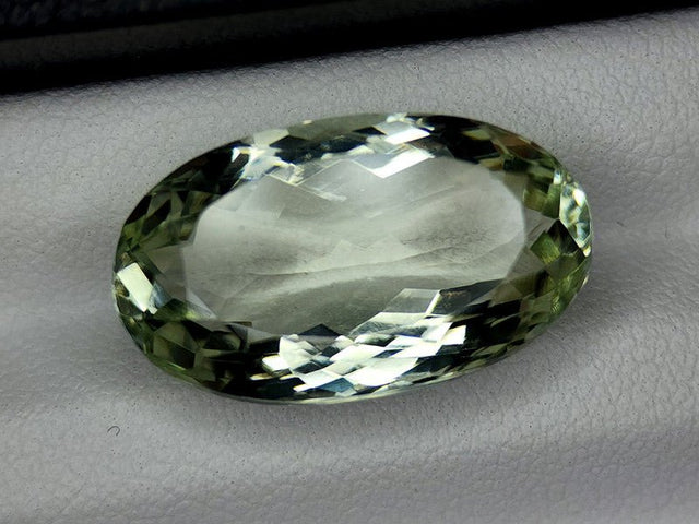 Natural Prasiolite 14.56 ct – Green Amethyst, Oval Cut, Untreated, Africa